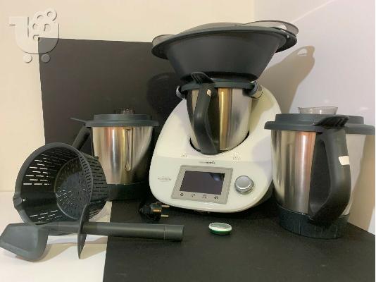 PoulaTo: Thermomix TM5 με αξεσουάρ, Vorwerk